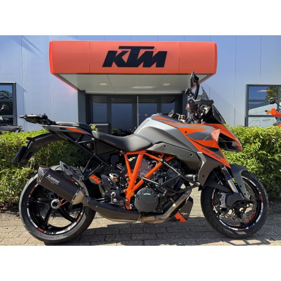 KTM SUPERDUKE 1290 GT ORANGE/BLACK ABS 23