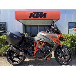 KTM SUPERDUKE 1290 GT ORANGE/BLACK ABS 23