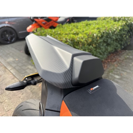 KTM 1290 SUPER DUKE R BLACK 2021   