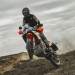 DE 2025 KTM 890 ADVENTURE R BLIJFT ONBETWIST DE KONING VAN MID-WEIGHT ADVENTURE-MOTORFIETSEN